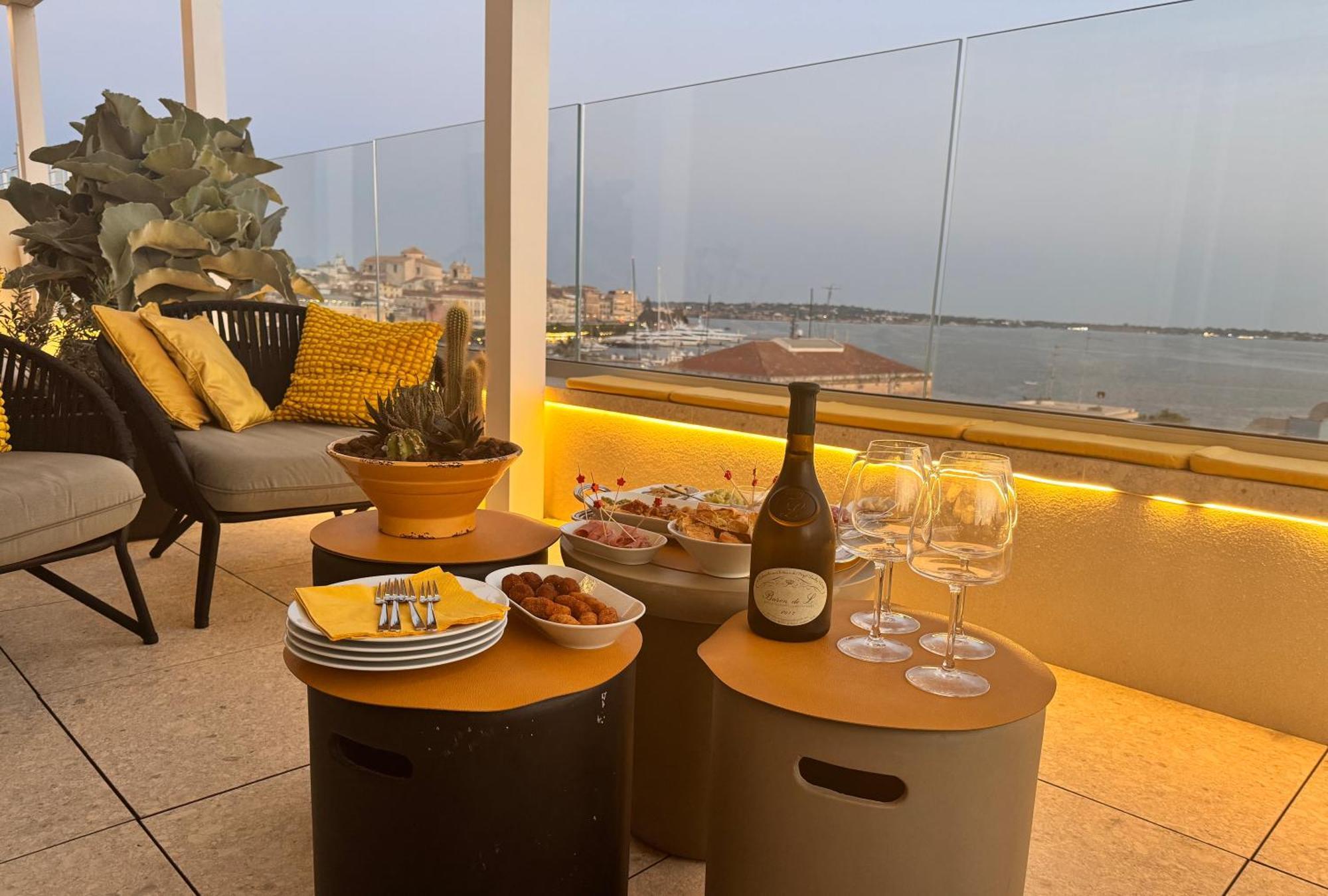 Bed and Breakfast La Terrazza Sul Porto Syracuse Exterior foto